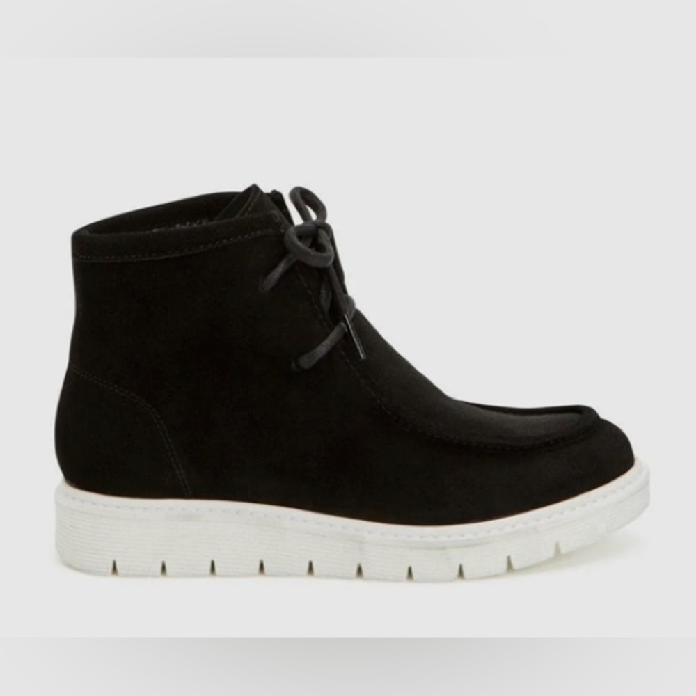 Size 8 Women’s Aquatalia Kayden Boot